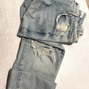 GOOD AMERICAN - Women’s Distressed Jeans - NWOT